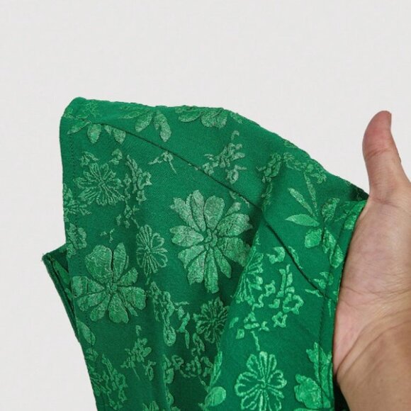 VEST - Picture 9 of 14